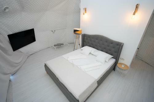 Seagloo Glamping - Adults Only