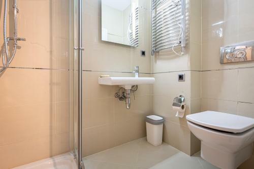 Kron Luxury 2 Bedroom Apartment In Silver Mountain