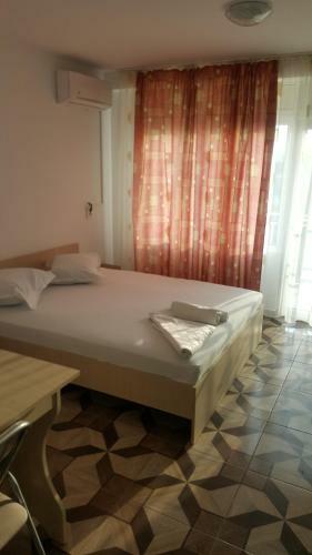 Hostal Vila Yza