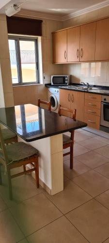 Apartamento T1 (2-4 Per.)com Piscina, Perto Da Praia