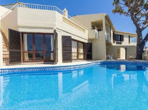 Stunning Sea Views