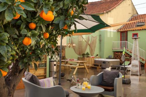 Hostal Vintage Balcony Guesthouse