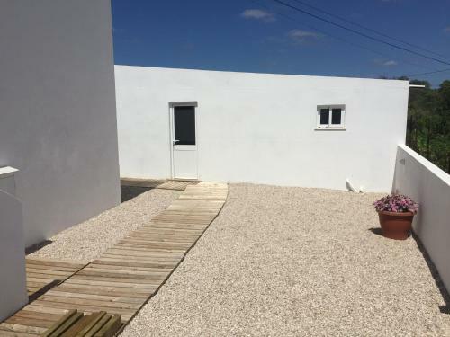 The Hamlets Apartments - The Fig Tree & The Olive Tree