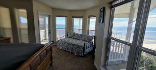 Villa Paradise By The Sea