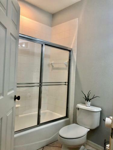 Apartamento Pga / Mets Studio Modern Clean & Relaxing Apt B