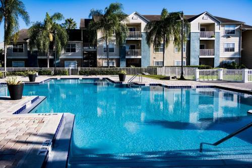 Apartamento Designed 2br With Balcony, Pool & Gym