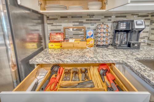 Shorewalk Full Condo-img-beaches-anna Maria