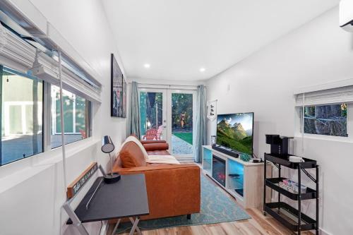 Hostal Oasis Container Home On 3 Acres