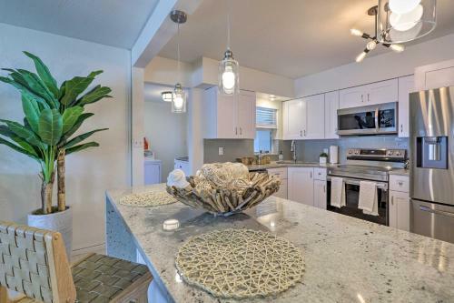 Modern Coastal Abode 2 Blocks To Cocoa Beach