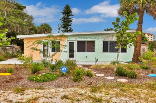 Artist's Beach Cottage