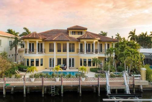 Villa The Delray Mansion-mediterranean Waterfront Palace