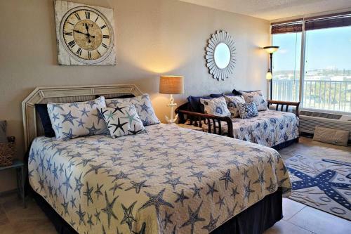 Castaways Beach Resort Condo Unit 514