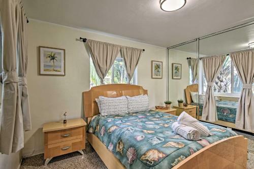 Boho Chic Home With Outdoor Oasis - Near Beach!