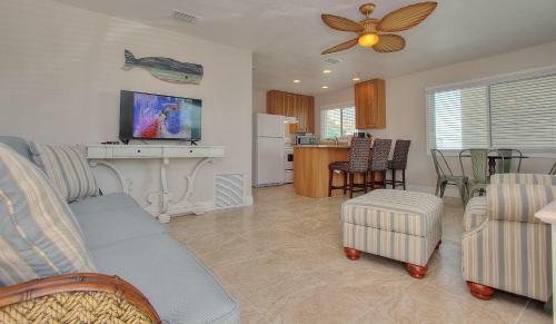 Sandy Toes By Teeming Vacation Rentals