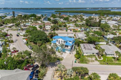 Apartamento Sunset Views + Steps From The Beach Duplex