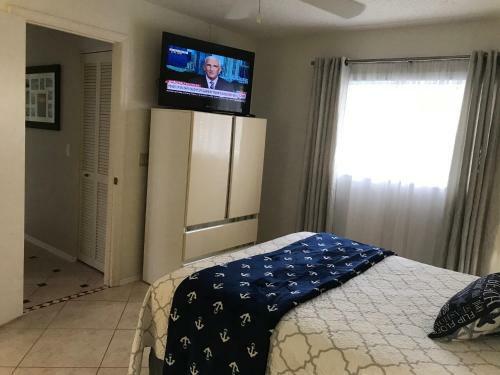 Luxury Home Heated Pool Spa Fishing Pier Wifi