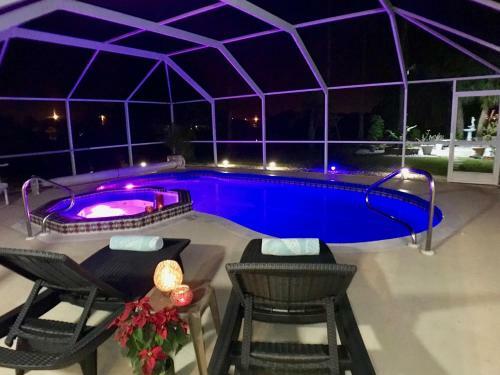 Luxury Home Heated Pool Spa Fishing Pier Wifi