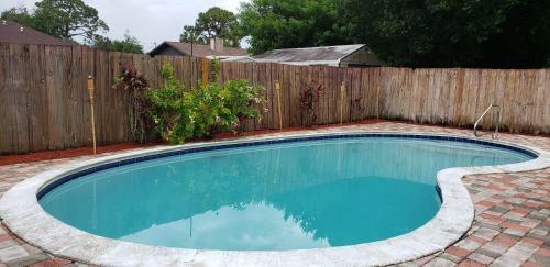 Pool Home Near Beach And River