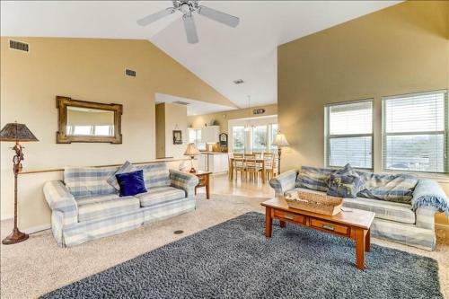 2641a S Fletcher Ave Home