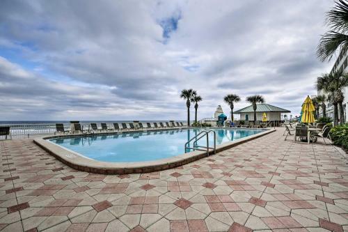 Apartamento Breezy Beachfront Studio With Resort Amenities!