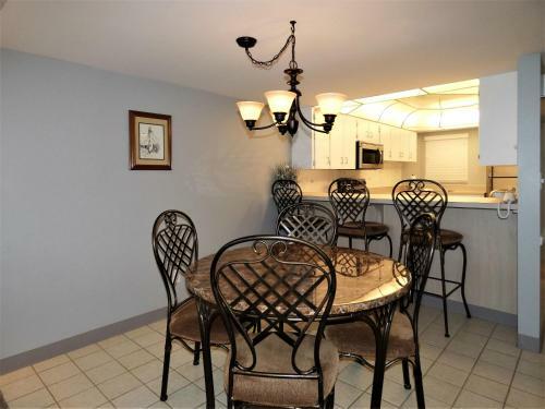 Apartamento White Surf Condominiums