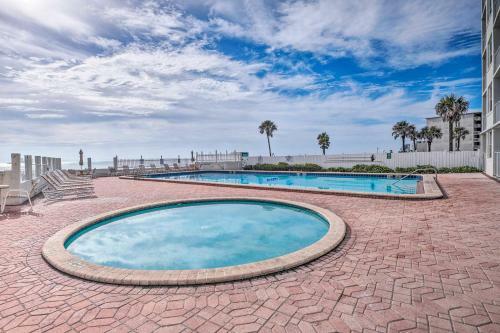 Apartamento Daytona Beach Condo With Ocean-view Balcony!