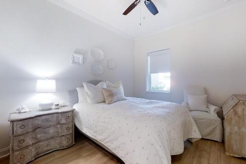 1704 Summerwoods