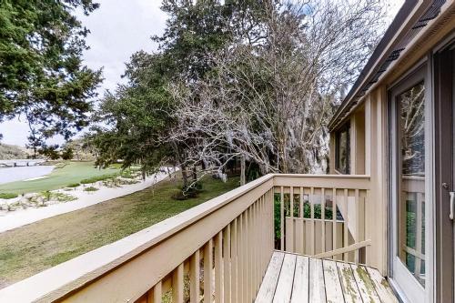 2098 Beach Wood