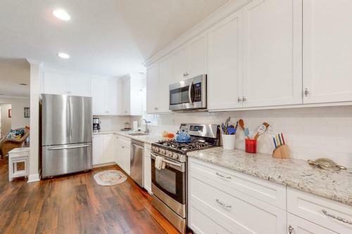 96097 Piney Island