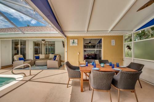 Villa Sip N Dip - Roelens Vacations