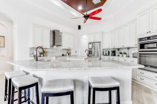 Cape Coral Majesty