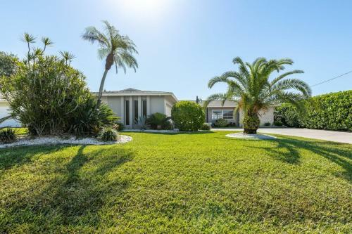 Villa Reef Intermission - Cape Coral - Roelens Vacations