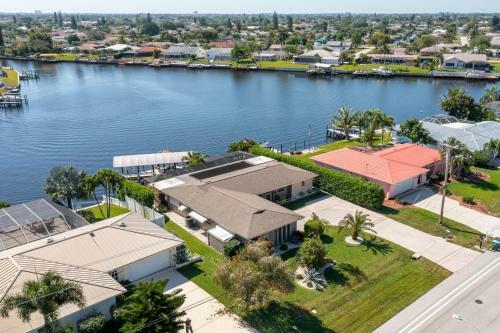Villa Reef Intermission - Cape Coral - Roelens Vacations