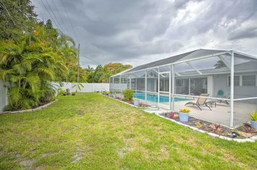 Cozy Home With Private Yard, 1 Block To Canal!
