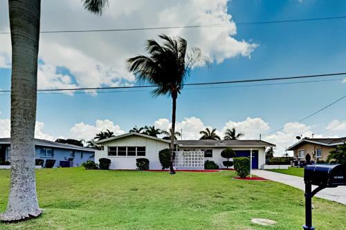 Beachy Haven With Gulf Access