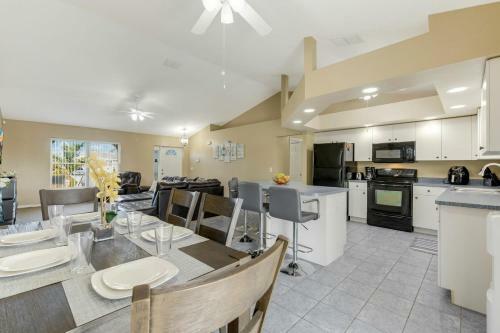 Waterfront Villa With Heated Pool - Villa Wine Down - Roelens Vacations