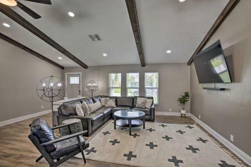 Canalfront Cape Coral Home With Private Pool!