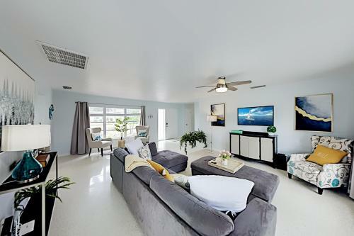Waterfront Getaway