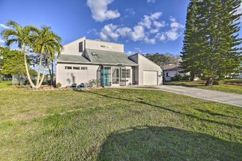 Chic Cape Coral Oasis With Pool About 7 Mi To Beach