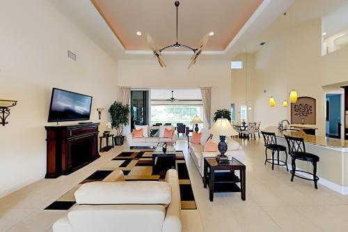 Palatial Waterfront Escape