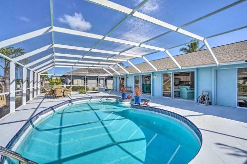 Beachy Cape Coral Home - Swim, Fish, Boat!