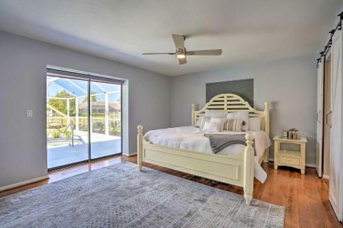 Beachy Cape Coral Home - Swim, Fish, Boat!