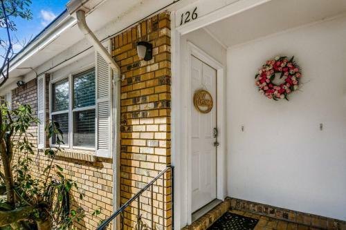 126 Shirley Dr