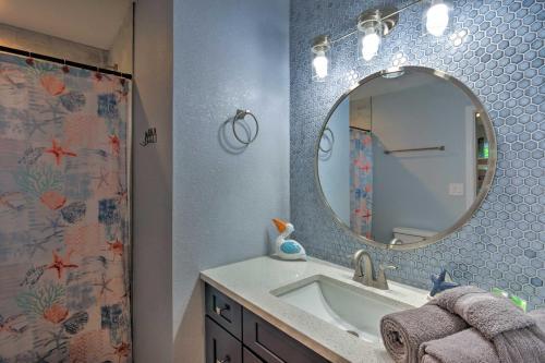 Gulf Breeze Home With Private Pool And Large Yard