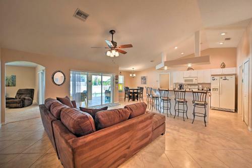 Sunny Cape Coral Escape, 8 Mi To Public Beach