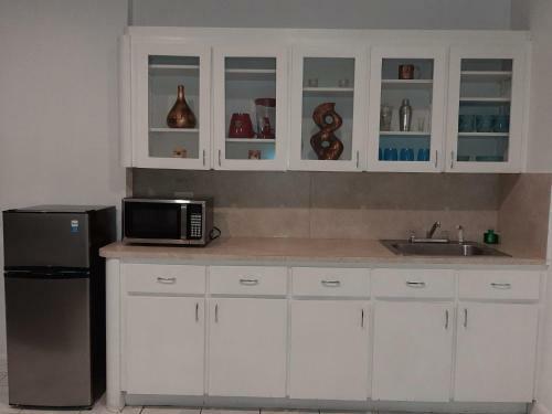 Apartamento Hallandale Studio With Pool