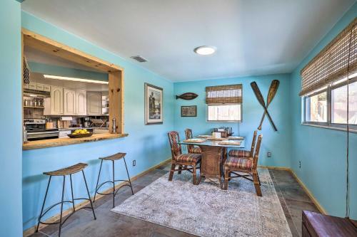 Sunny Haven With Private Tiki Bar - 6 Mi To Beach!