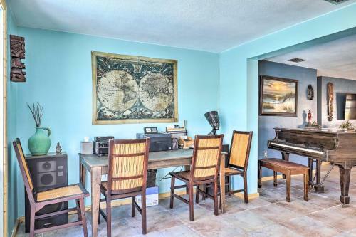 Sunny Haven With Private Tiki Bar - 6 Mi To Beach!