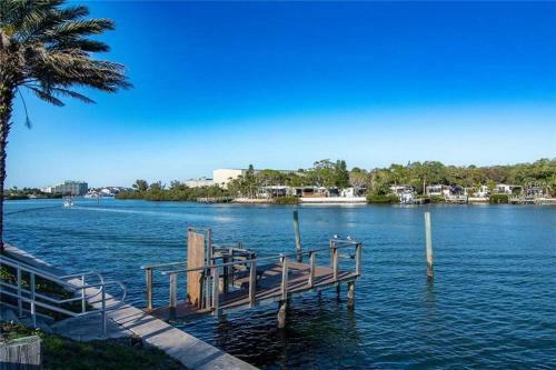Apartamento 10 Steps To The Beach Couples Retreat
