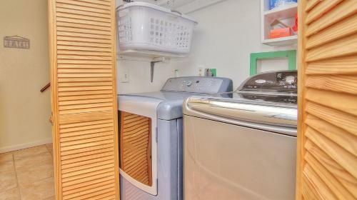 Seashell By Teeming Vacation Rentals